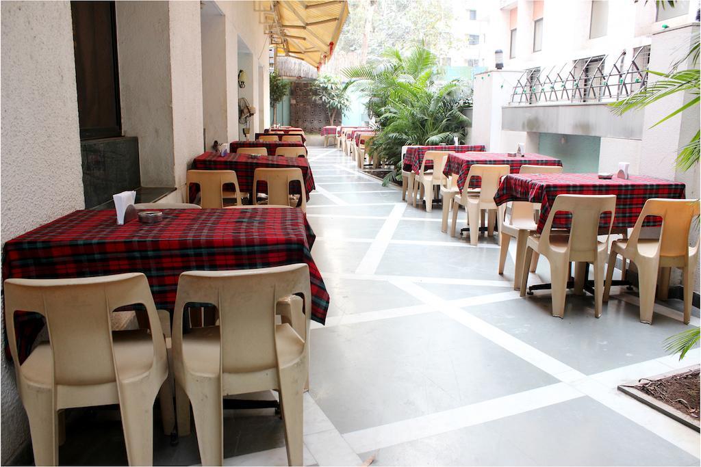 The Ambassador Hotel Pune Exterior foto