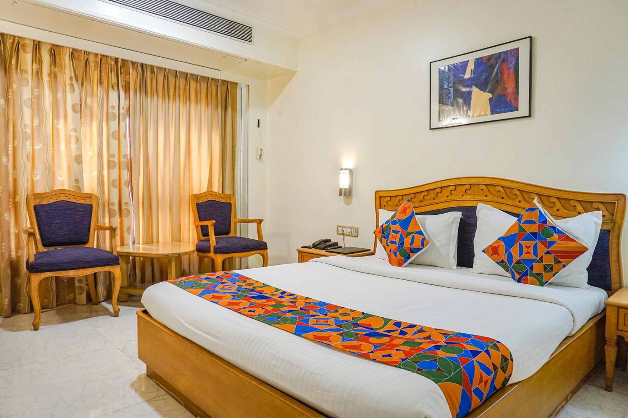 The Ambassador Hotel Pune Exterior foto