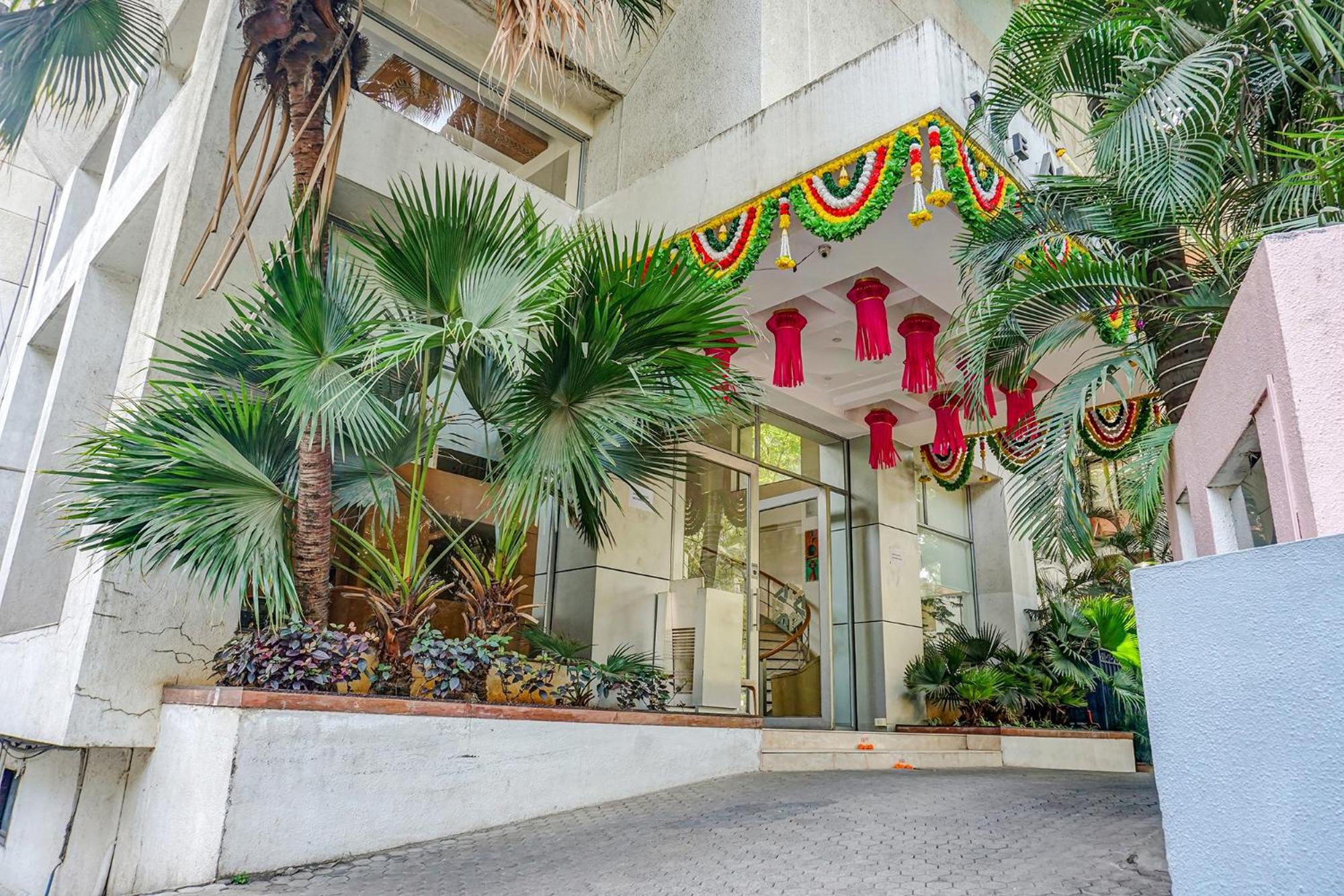 The Ambassador Hotel Pune Exterior foto