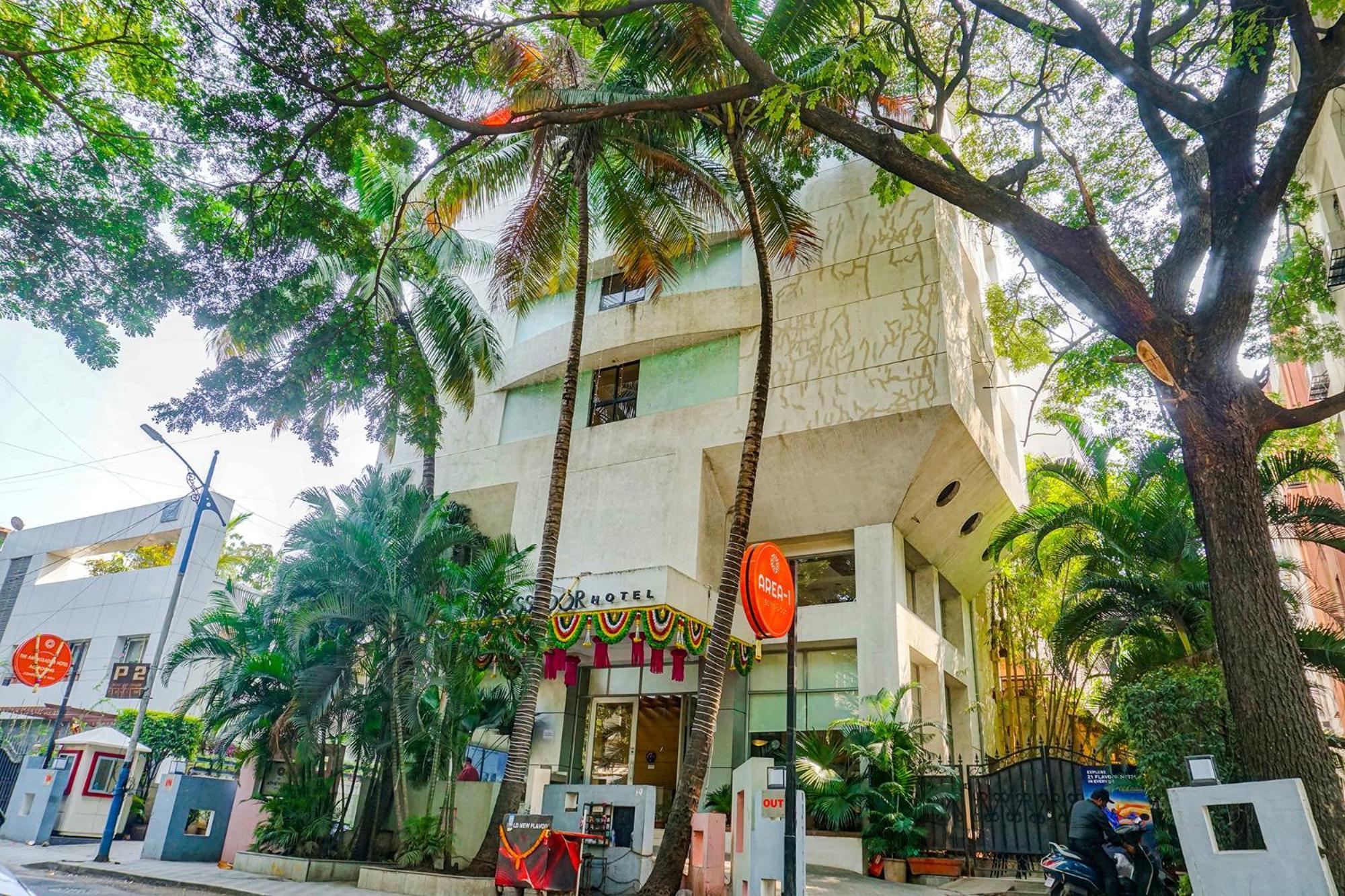 The Ambassador Hotel Pune Exterior foto