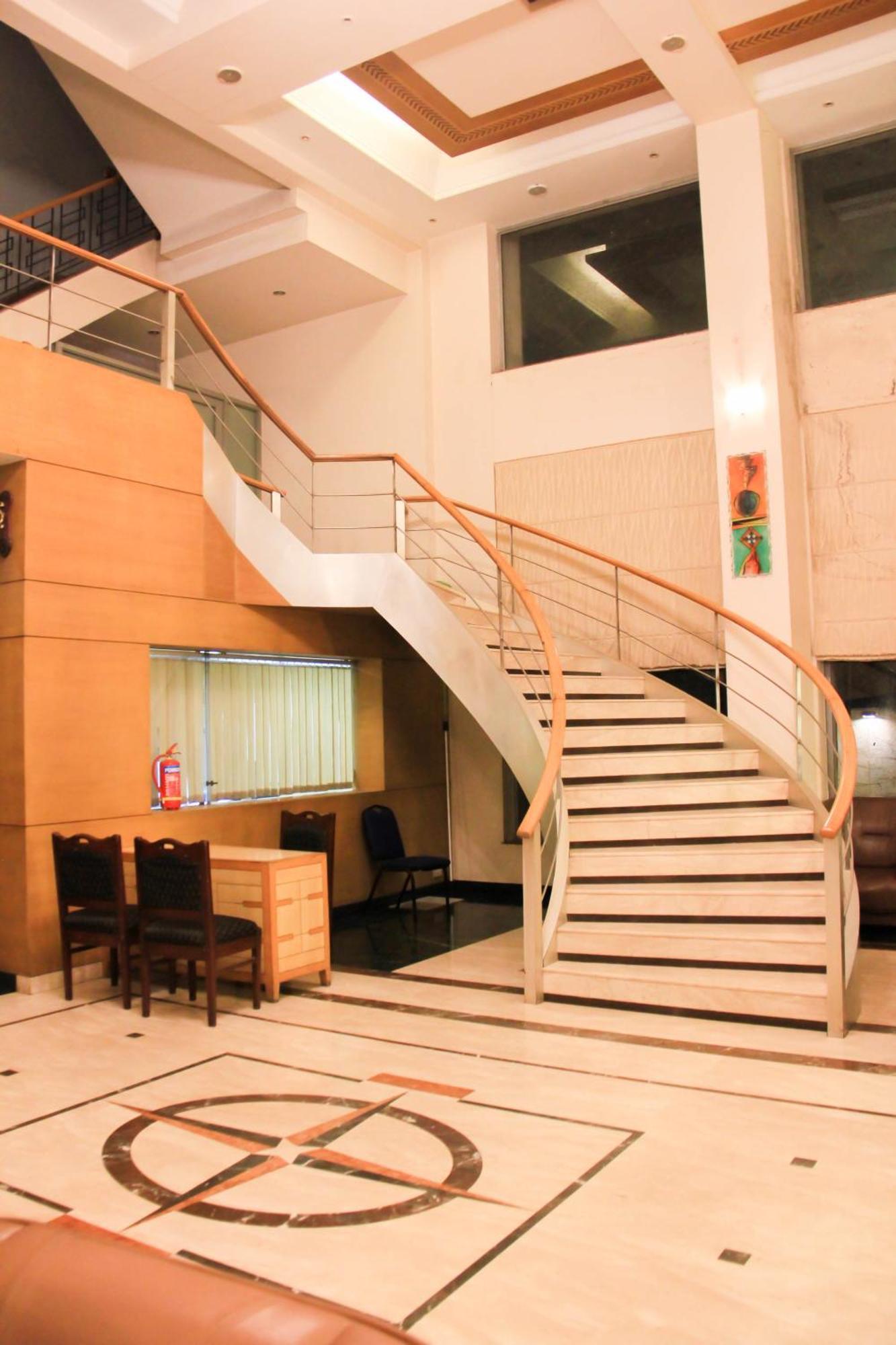 The Ambassador Hotel Pune Exterior foto